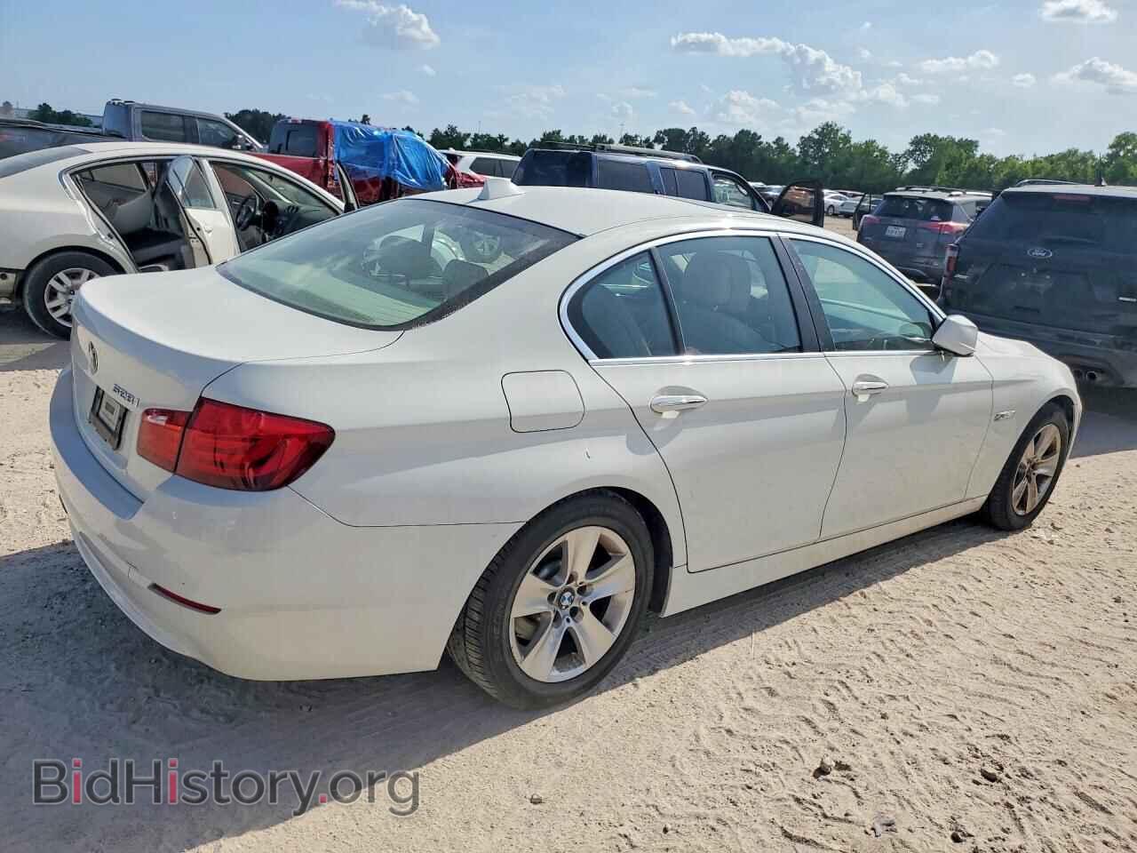 2013 BMW 5 SERIES - VIN: WBAXG5C58DDY32034 - Фото 3