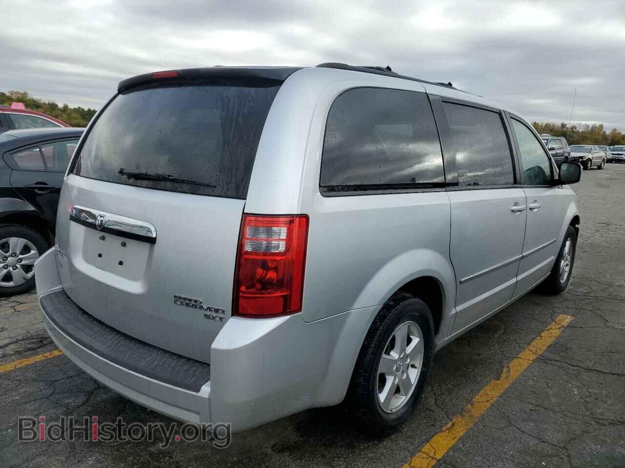 2010 DODGE CARAVAN - VIN: 2D4RN5DX9AR124663 - Фото 4