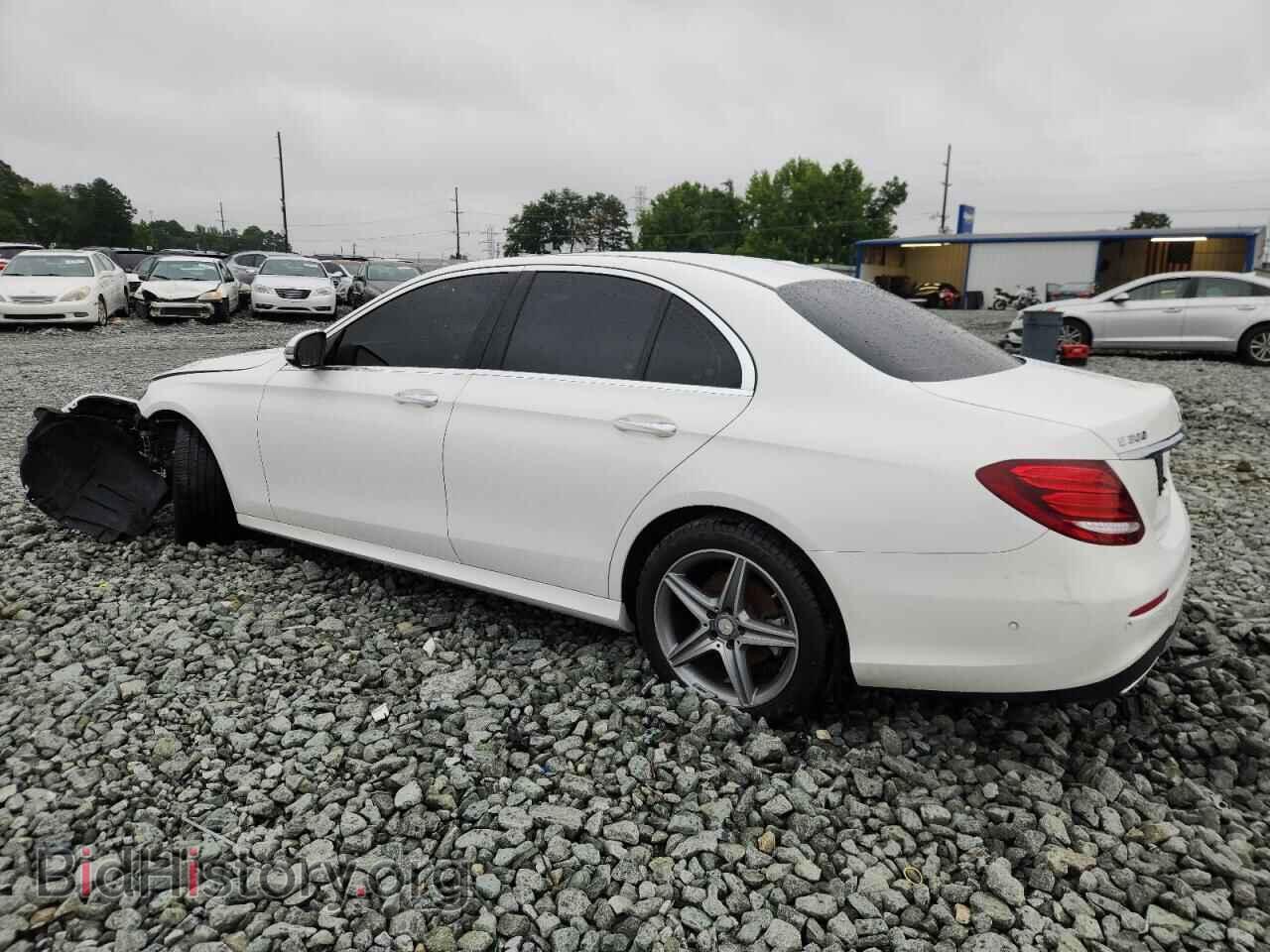2017 MERCEDES-BENZ E-CLASS - VIN: WDDZF4KB1HA012827 - Фото 2