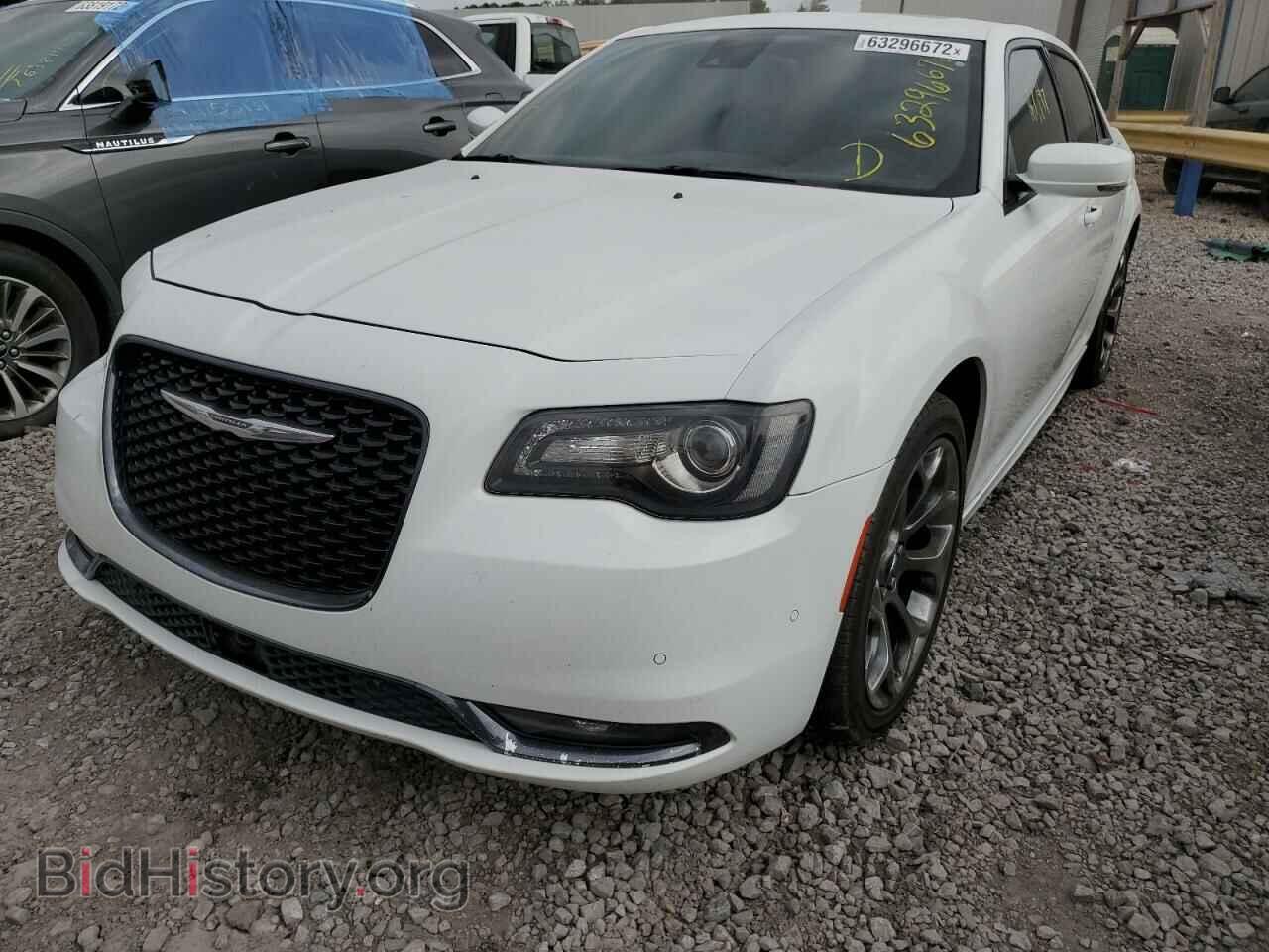 2016 CHRYSLER 300 - VIN: 2C3CCABT3GH182286 - Фото 2