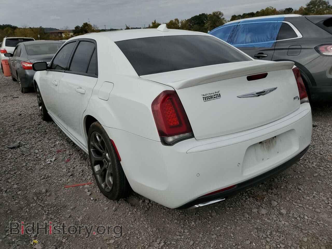 2016 CHRYSLER 300 - VIN: 2C3CCABT3GH182286 - Фото 3