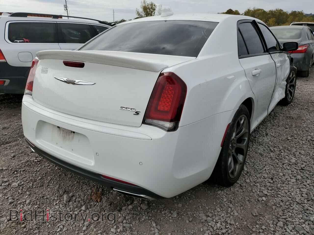 2016 CHRYSLER 300 - VIN: 2C3CCABT3GH182286 - Фото 4