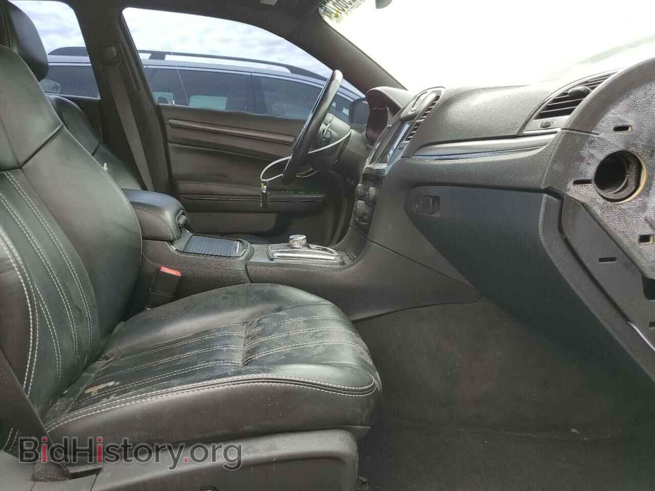 2016 CHRYSLER 300 - VIN: 2C3CCABT3GH182286 - Фото 5