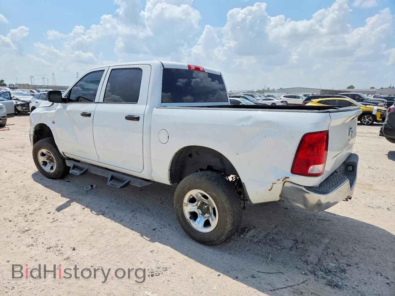 2016 RAM 1500 - VIN: 3C6RR7KT9GG296212 - Фото 2