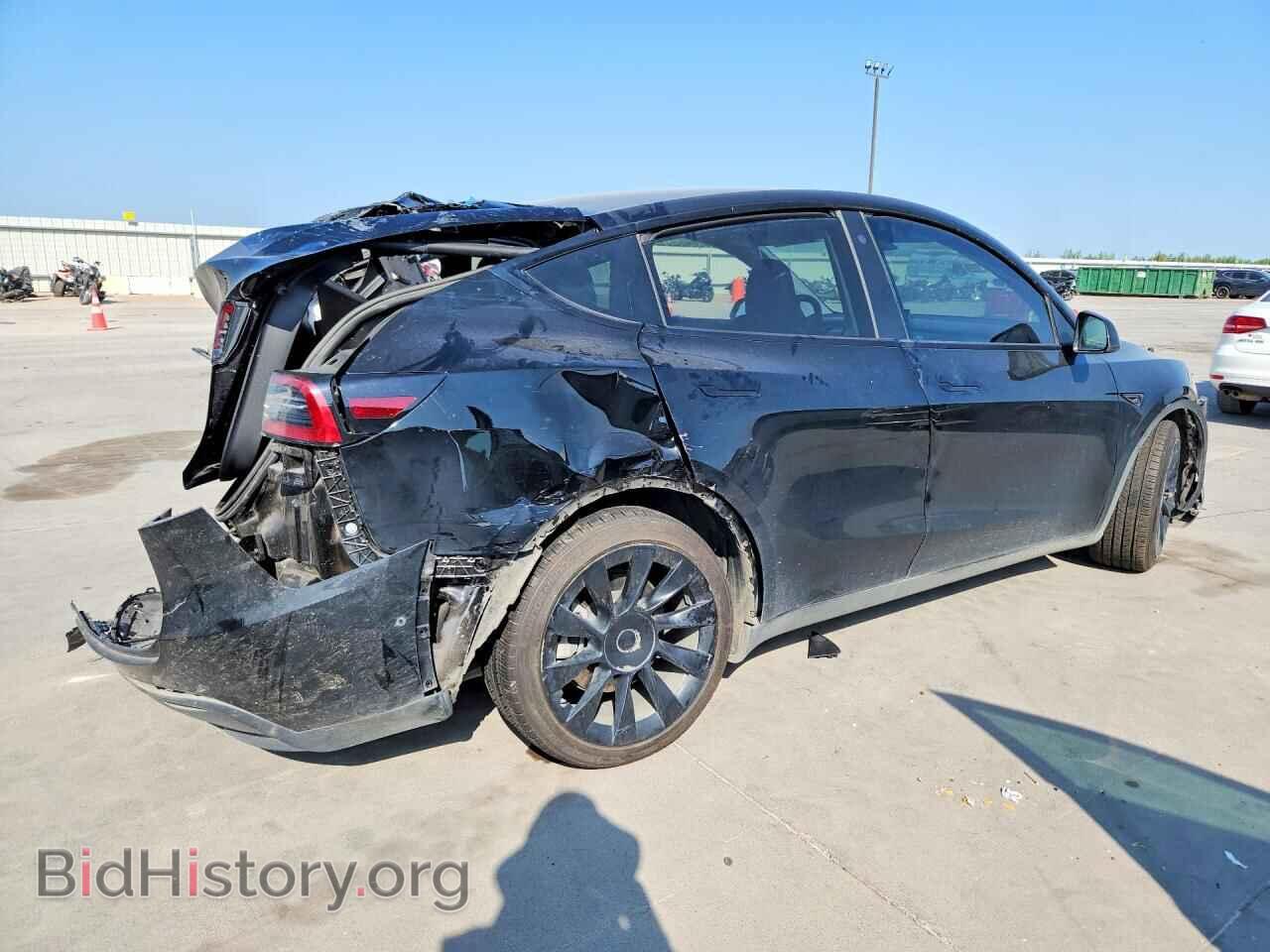 2022 TESLA MODEL Y - VIN: 7SAYGDEE2NF447256 - Фото 3