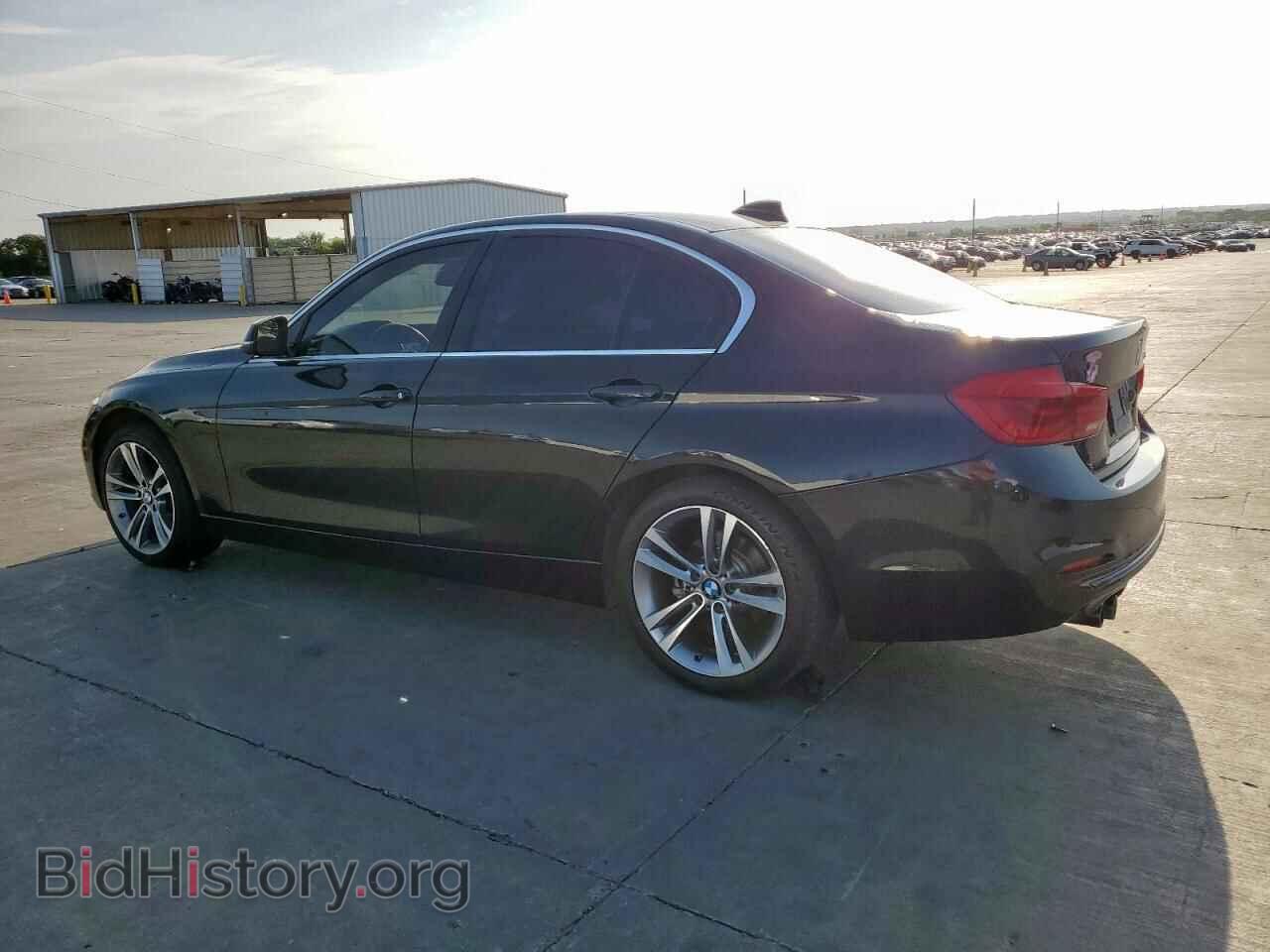 2018 BMW 3 SERIES - VIN: WBA8B9C58JEE82777 - Photo 2