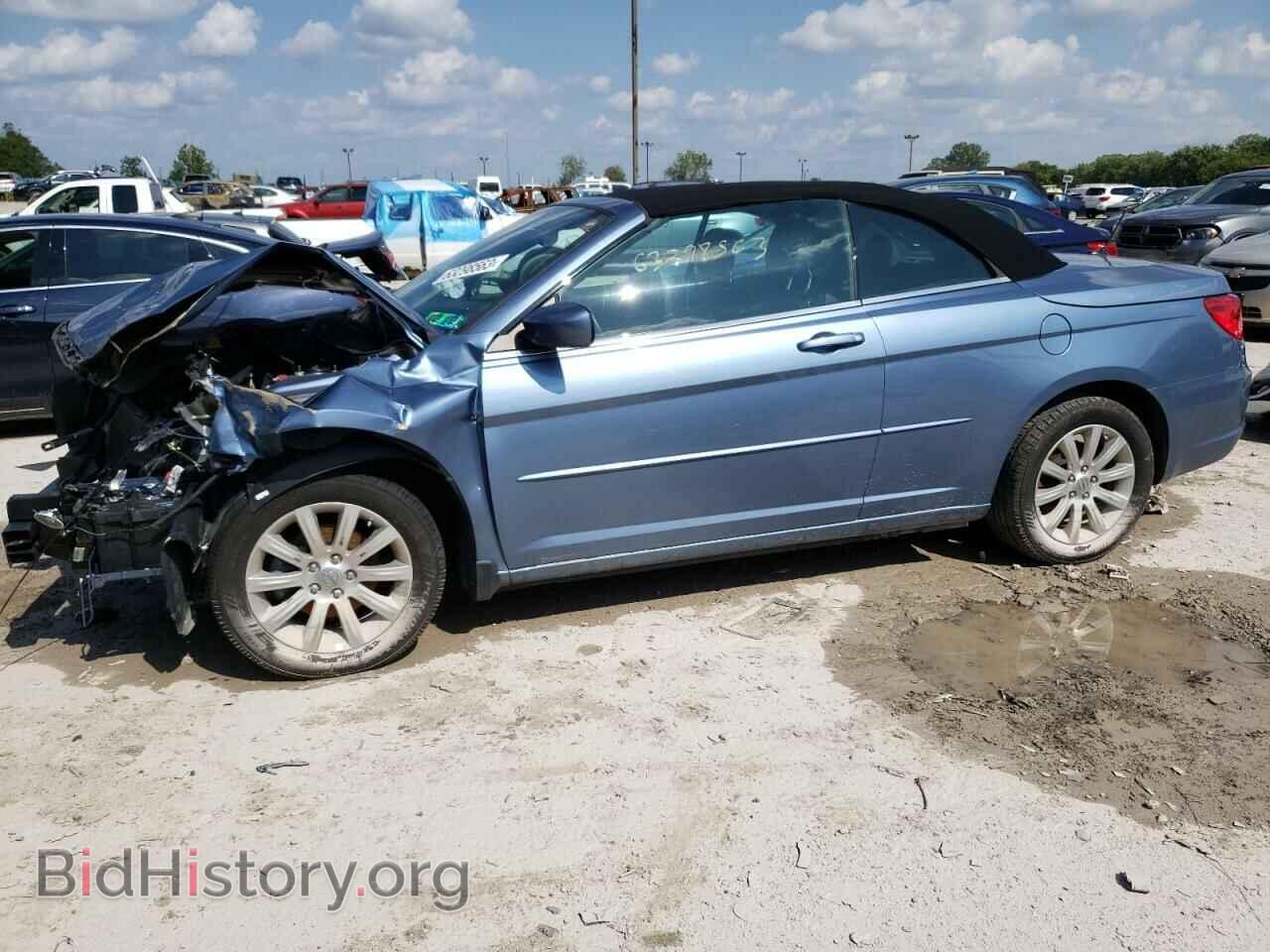 Photo 1C3BC2EB1BN589351 - CHRYSLER 200 2011
