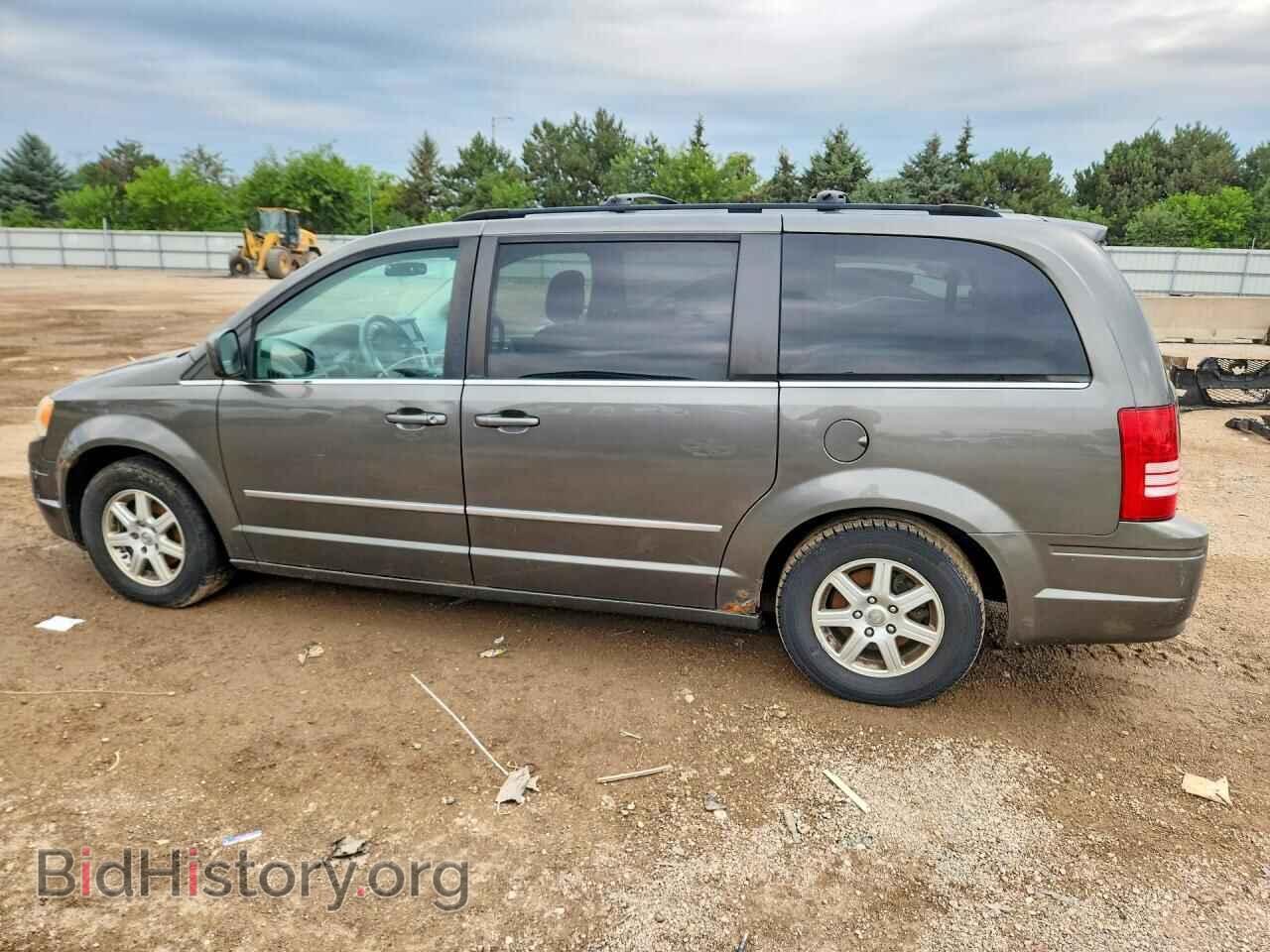 2010 CHRYSLER MINIVAN - VIN: 2A4RR5D13AR300355 - Фото 2
