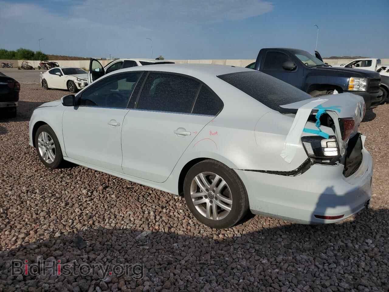 2017 VOLKSWAGEN JETTA - VIN: 3VW2B7AJ3HM312841 - Фото 2