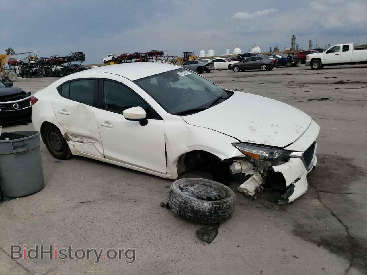 2018 MAZDA 3 - VIN: 3MZBN1U77JM168480 - Photo 4