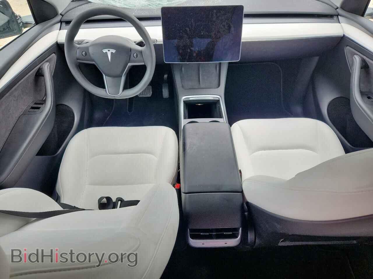 2024 TESLA MODEL Y - VIN: 7SAYGAEE2RF177093 - Фото 8