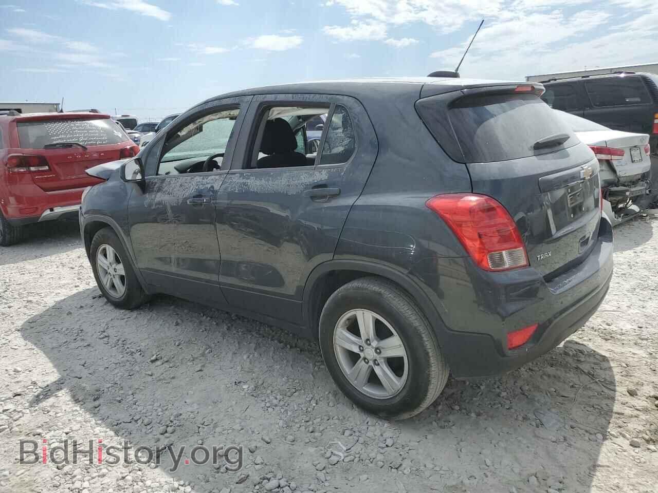 2020 CHEVROLET TRAX - VIN: 3GNCJKSB4LL135355 - Фото 2
