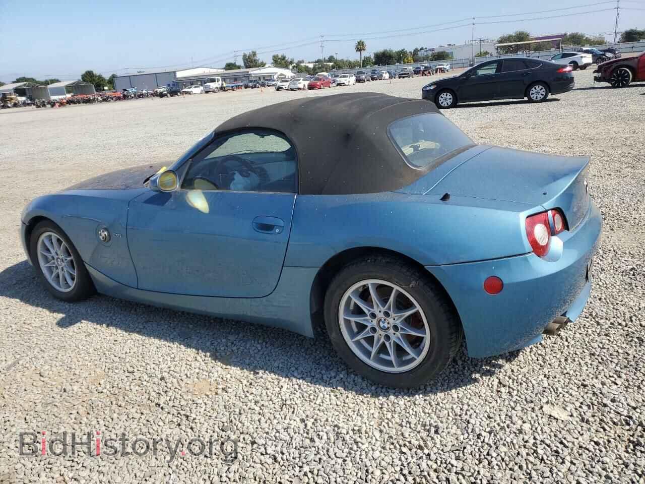2005 BMW Z4 - VIN: 4USBT33585LS58078 - Photo 2