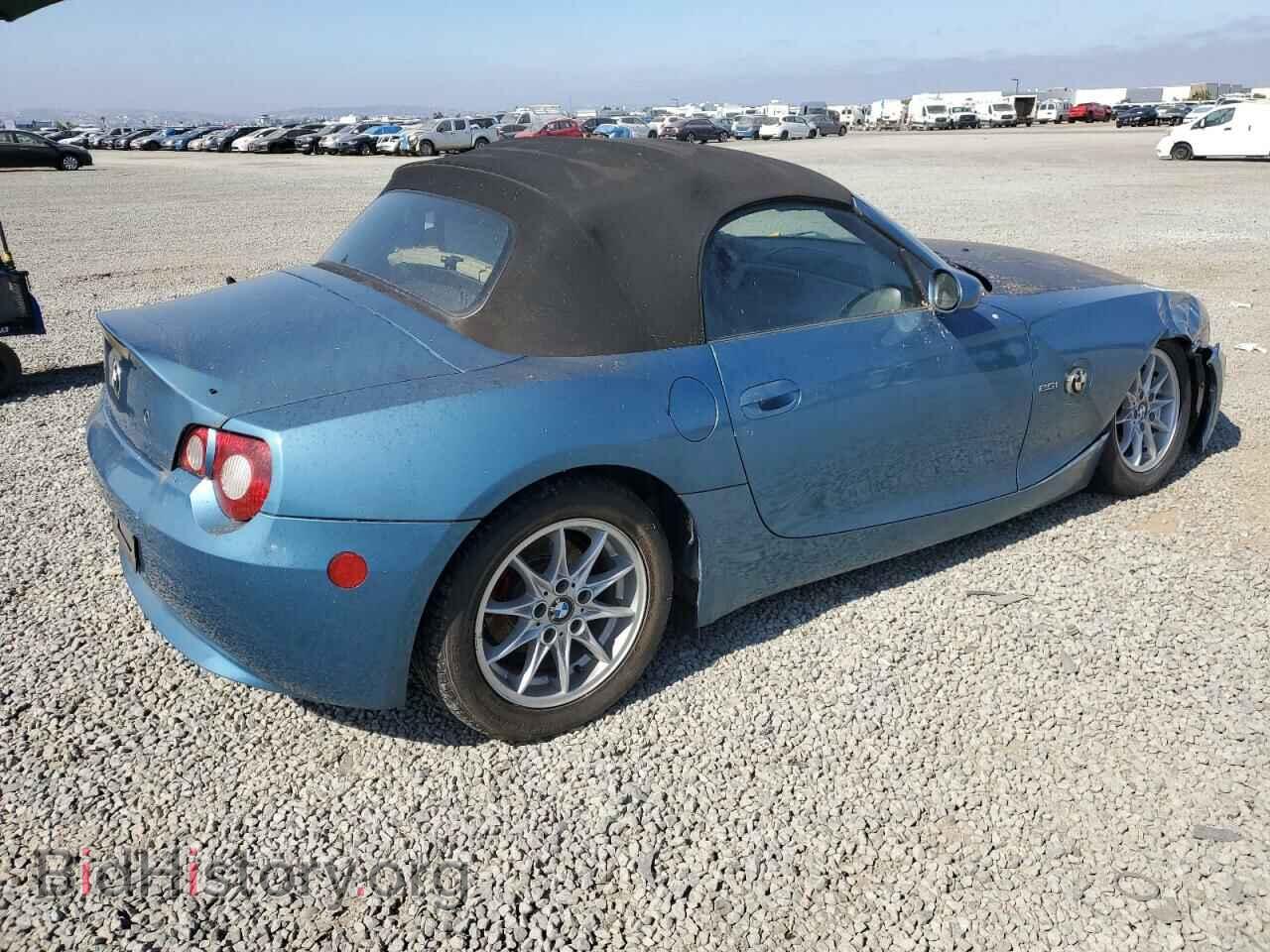 2005 BMW Z4 - VIN: 4USBT33585LS58078 - Photo 3