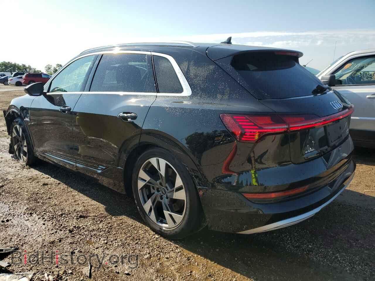 2021 AUDI E-TRON - VIN: WA1LAAGE3MB005828 - Фото 2
