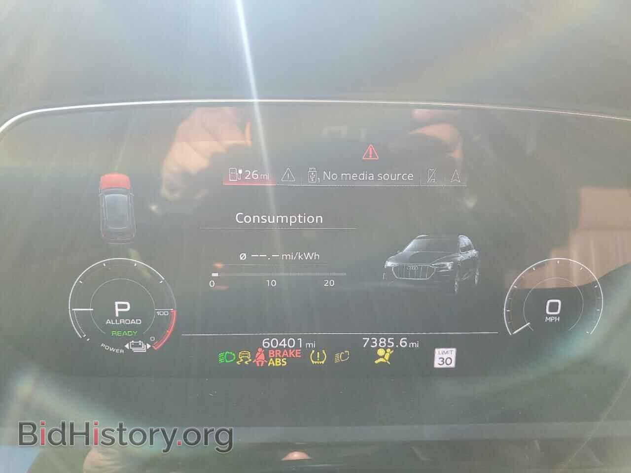 2021 AUDI E-TRON - VIN: WA1LAAGE3MB005828 - Фото 9