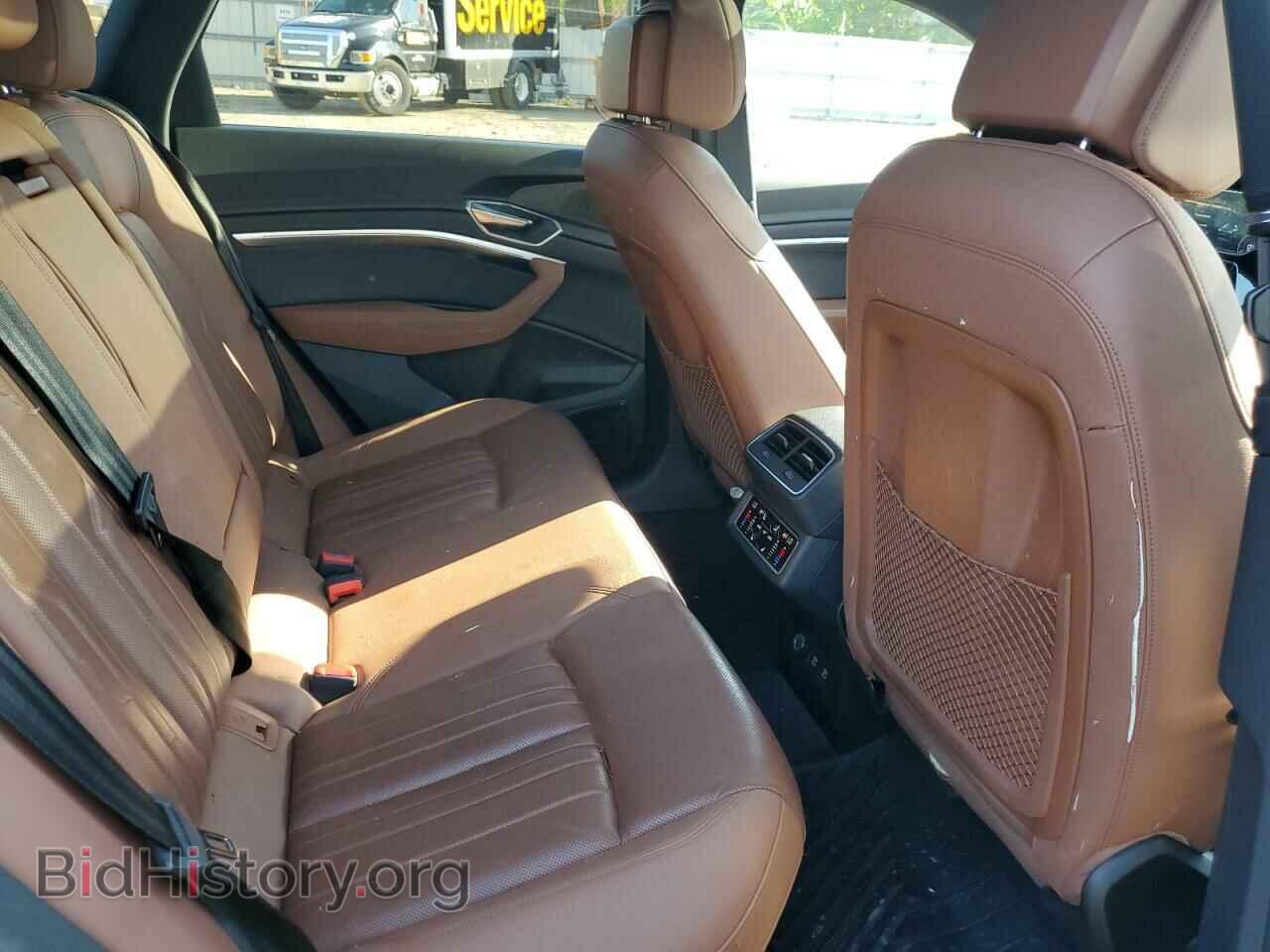 2021 AUDI E-TRON - VIN: WA1LAAGE3MB005828 - Фото 10