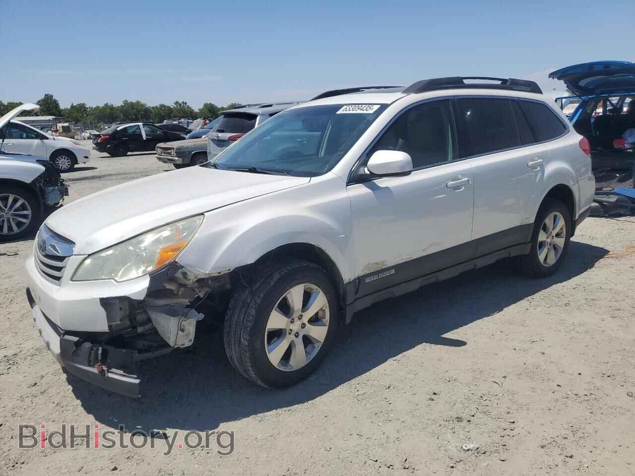 Photo 4S4BRDLC6B2385532 - SUBARU OUTBACK 2011