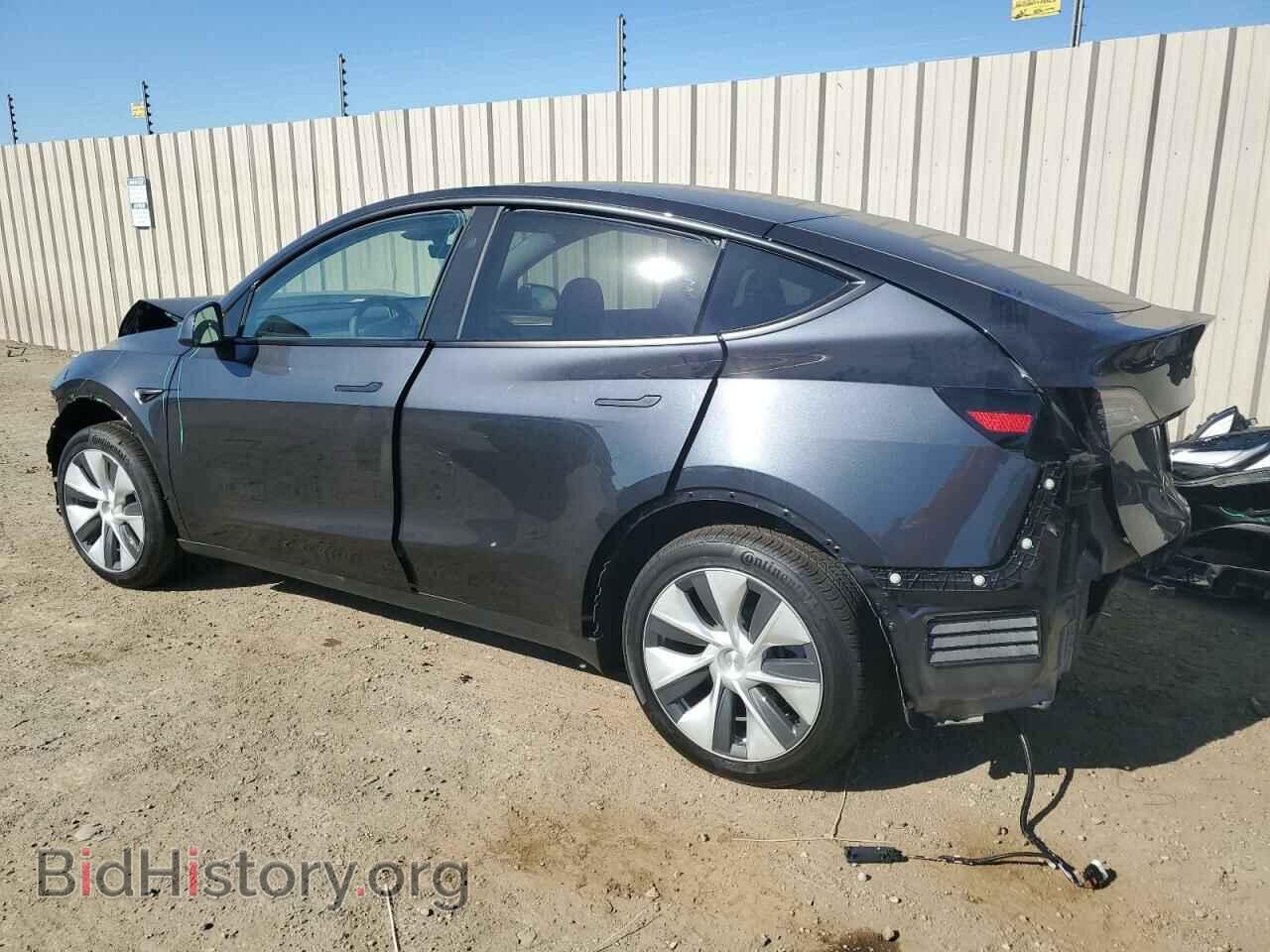 2024 TESLA MODEL Y - VIN: 7SAYGDEE9RF070673 - Фото 2