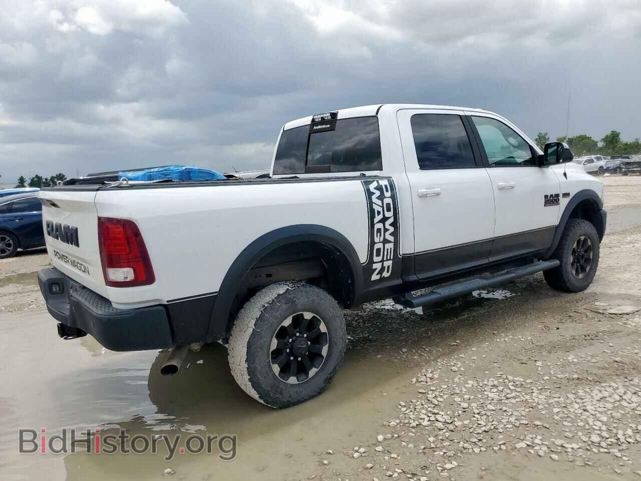 2018 RAM 2500 - VIN: 3C6TR5EJ3JG256428 - Photo 3