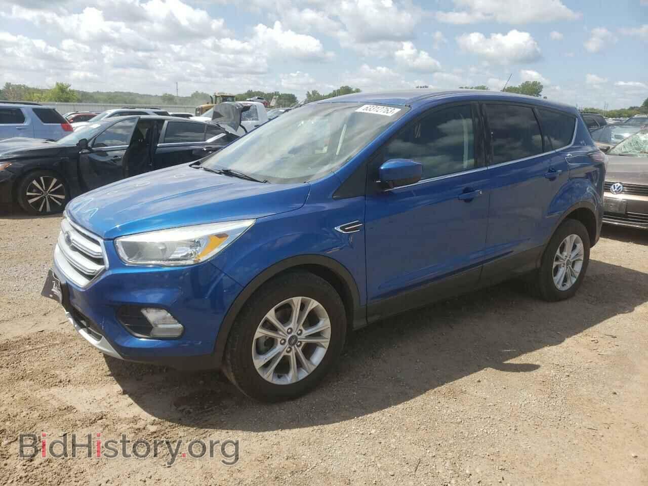 Фотография 1FMCU0GD8HUA61915 - FORD ESCAPE 2017