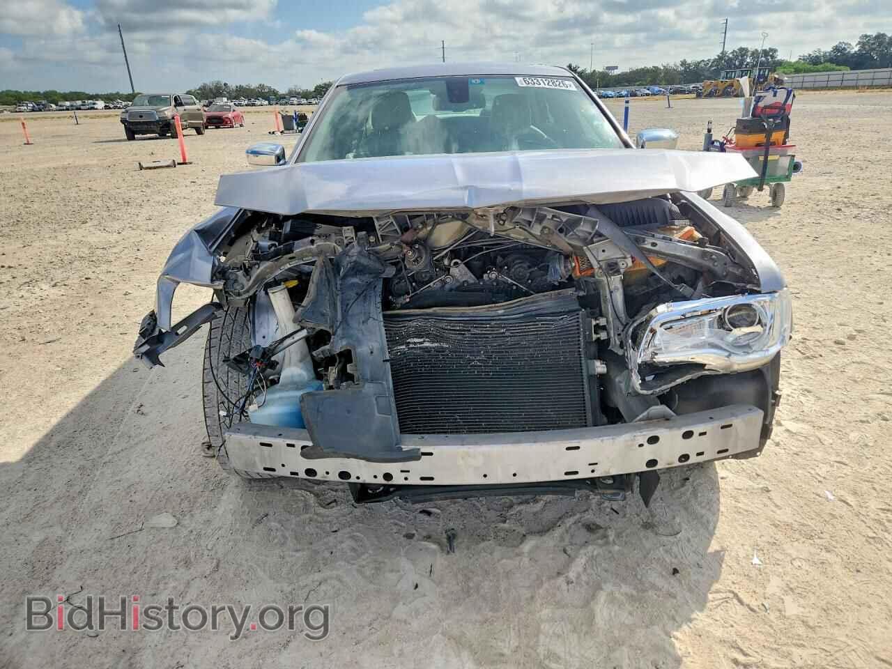 2016 CHRYSLER 300 - VIN: 2C3CCAEG2GH111160 - Photo 5