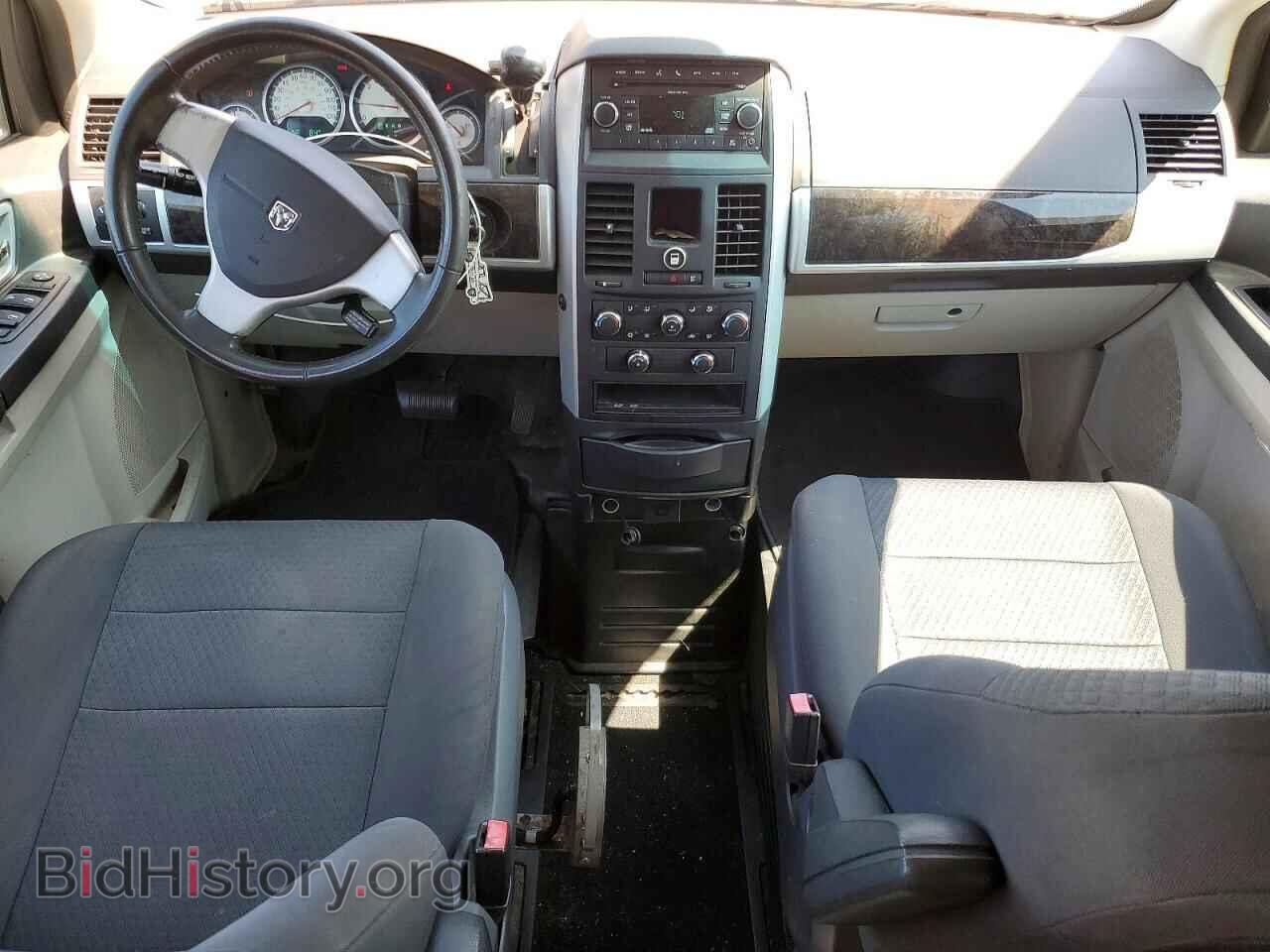 2010 DODGE CARAVAN - VIN: 2D4RN5D15AR100775 - Фото 8