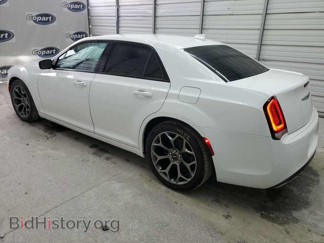 2017 CHRYSLER 300 - VIN: 2C3CCABGXHH617924 - Фото 2