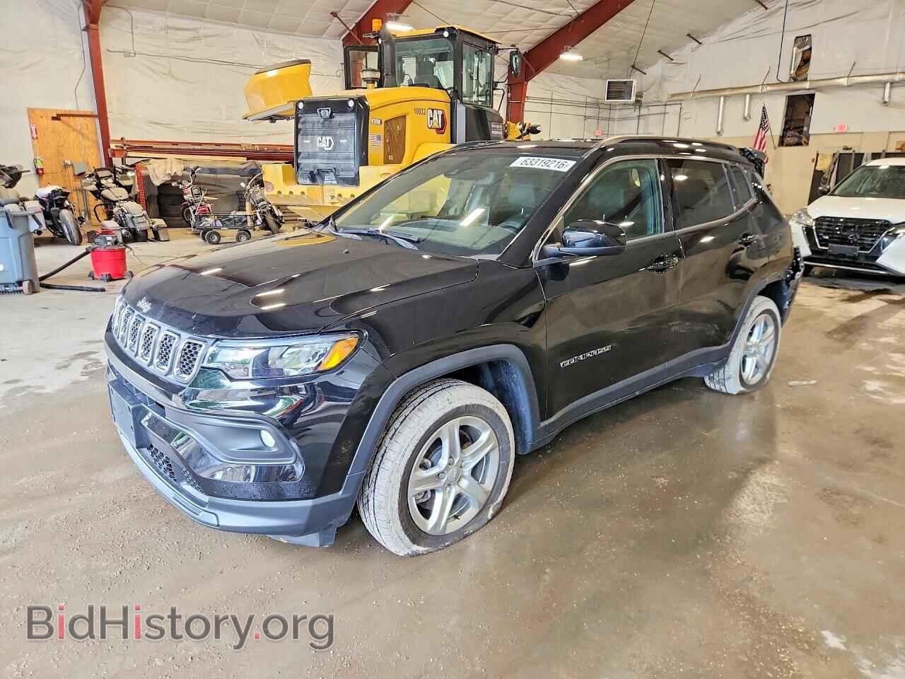 Фотография 3C4NJDBN8PT553852 - JEEP COMPASS 2023