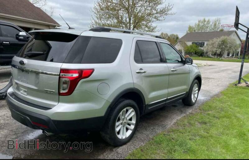2014 Ford EXPLORER (VIN 1FM5K8D85EGA16025) — фото 4 из 10