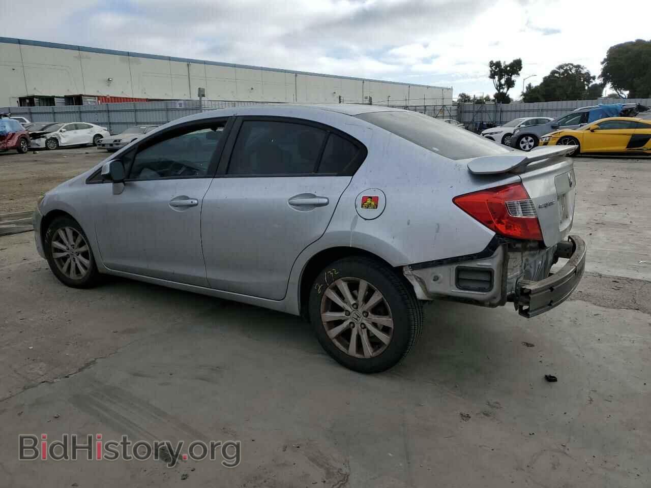 2012 HONDA CIVIC - VIN: 2HGFB2F85CH305038 - Фото 2