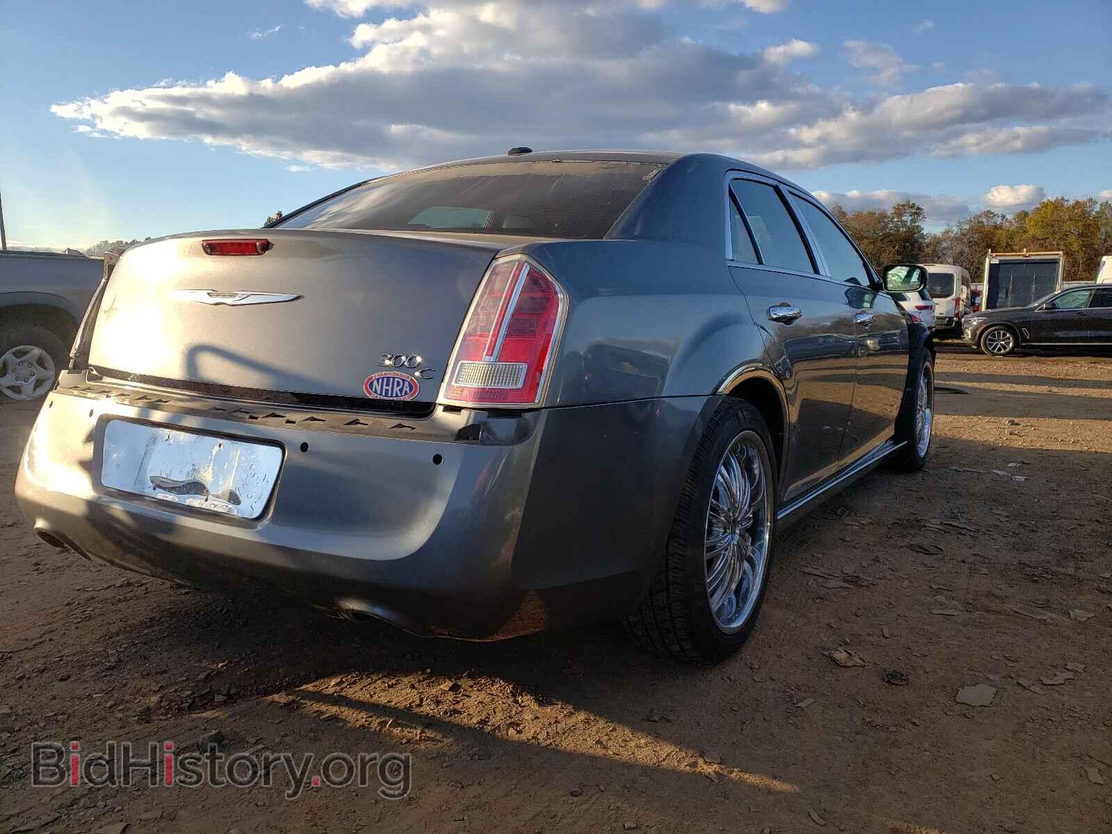 2011 CHRYSLER 300 - VIN: 2C3CA6CT0BH537411 - Фото 4