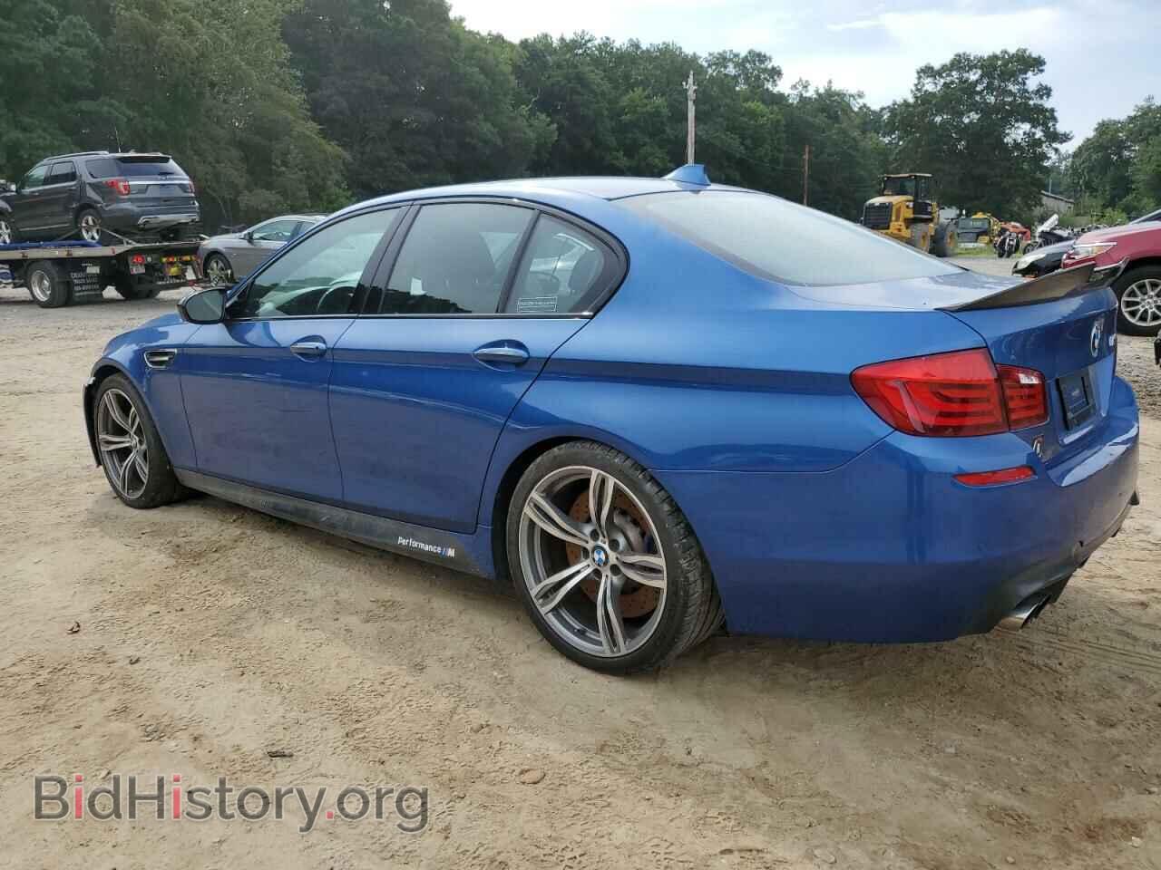 2013 BMW M5 - VIN: WBSFV9C5XDC774034 - Фото 2
