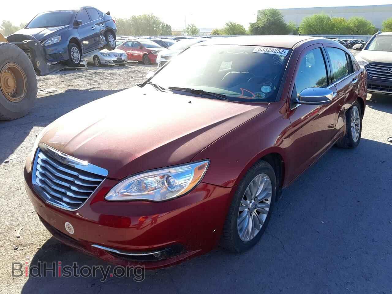 2011 CHRYSLER 200 - VIN: 1C3BC2FG5BN506014 - Фото 2