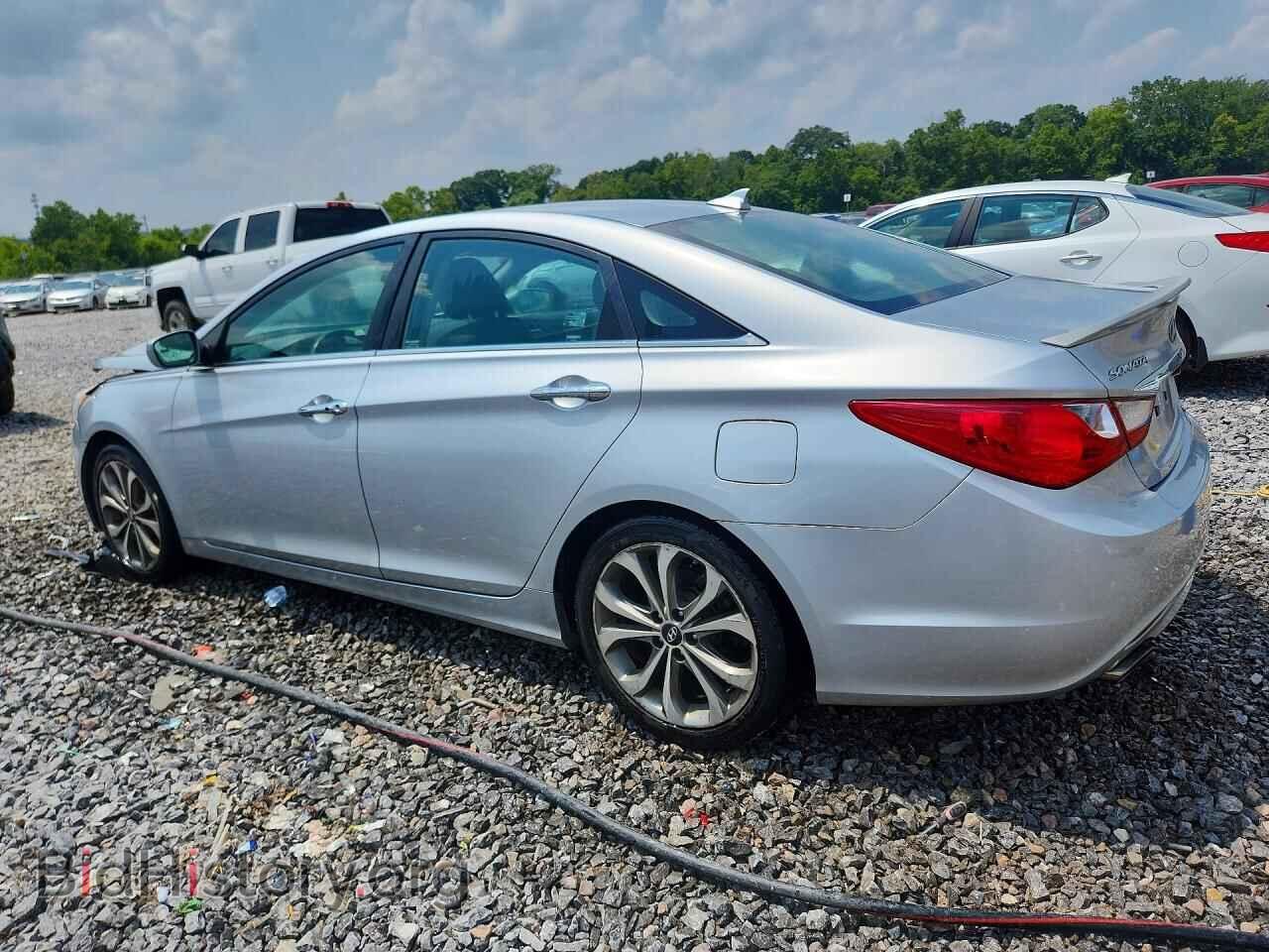 2013 HYUNDAI SONATA - VIN: 5NPEC4AB5DH748689 - Фото 2