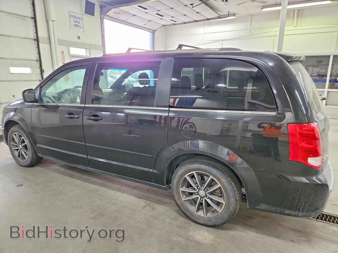 2017 DODGE CARAVAN - VIN: 2C4RDGCG1HR664502 - Photo 2