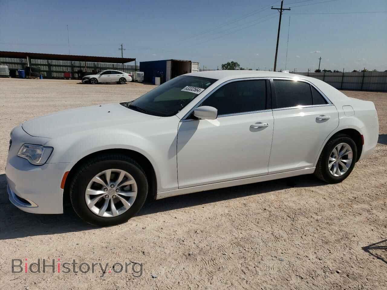 Фотография 2C3CCAAG4PH510139 - CHRYSLER 300 2023