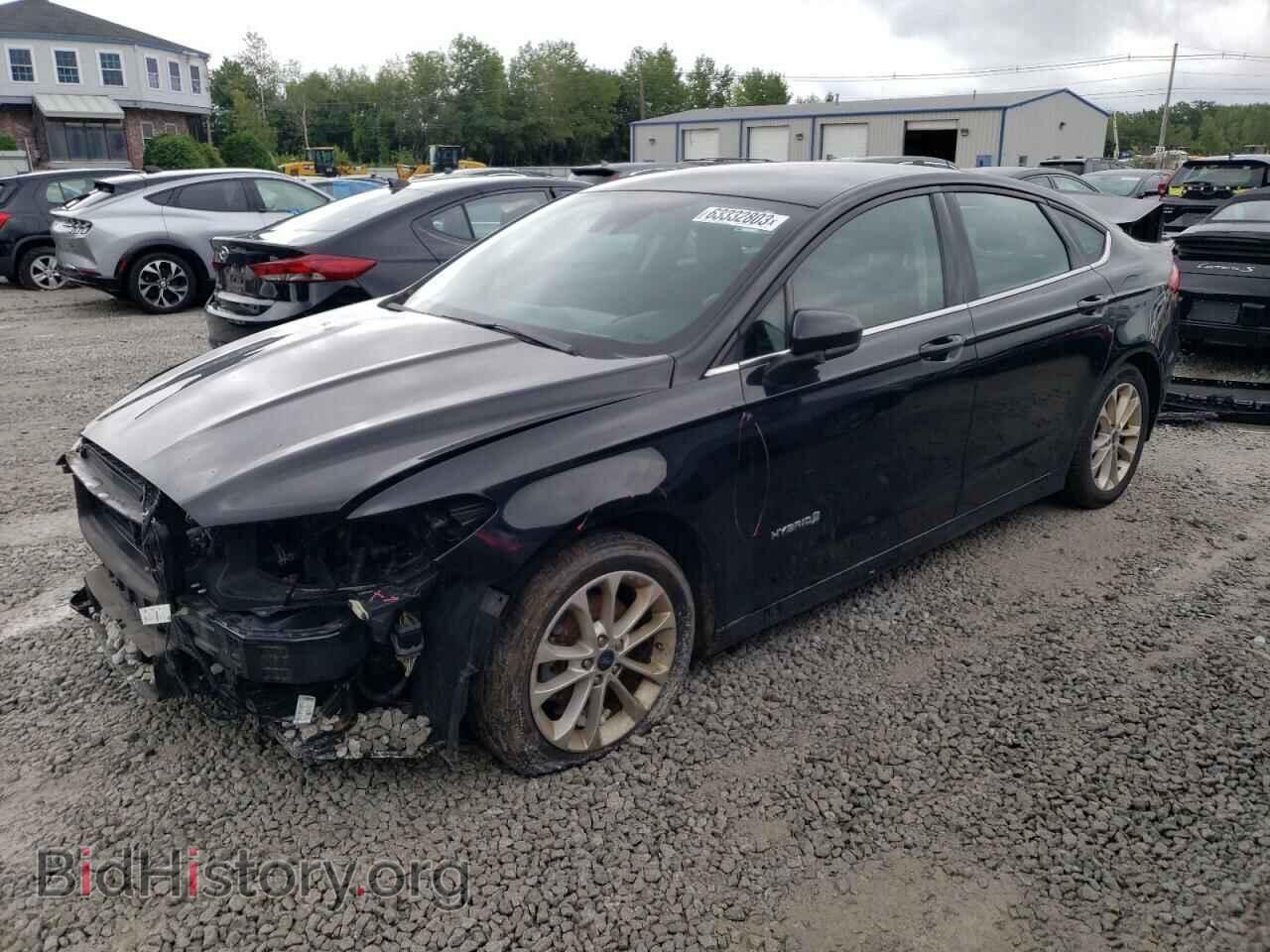 Photo 3FA6P0LU1KR118863 - FORD FUSION 2019