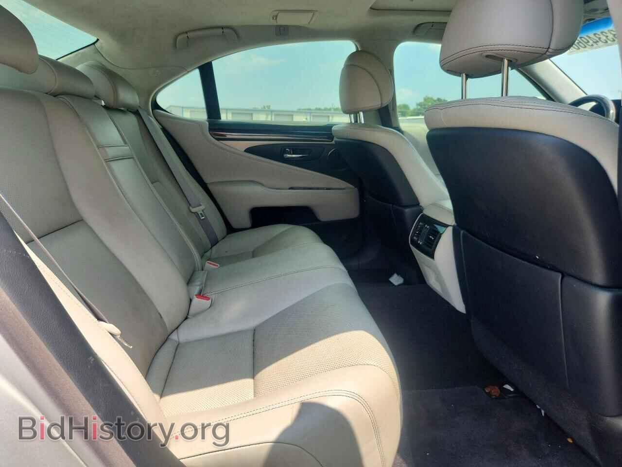 2015 LEXUS LS460 - VIN: JTHBL5EF7F5137425 - Photo 10