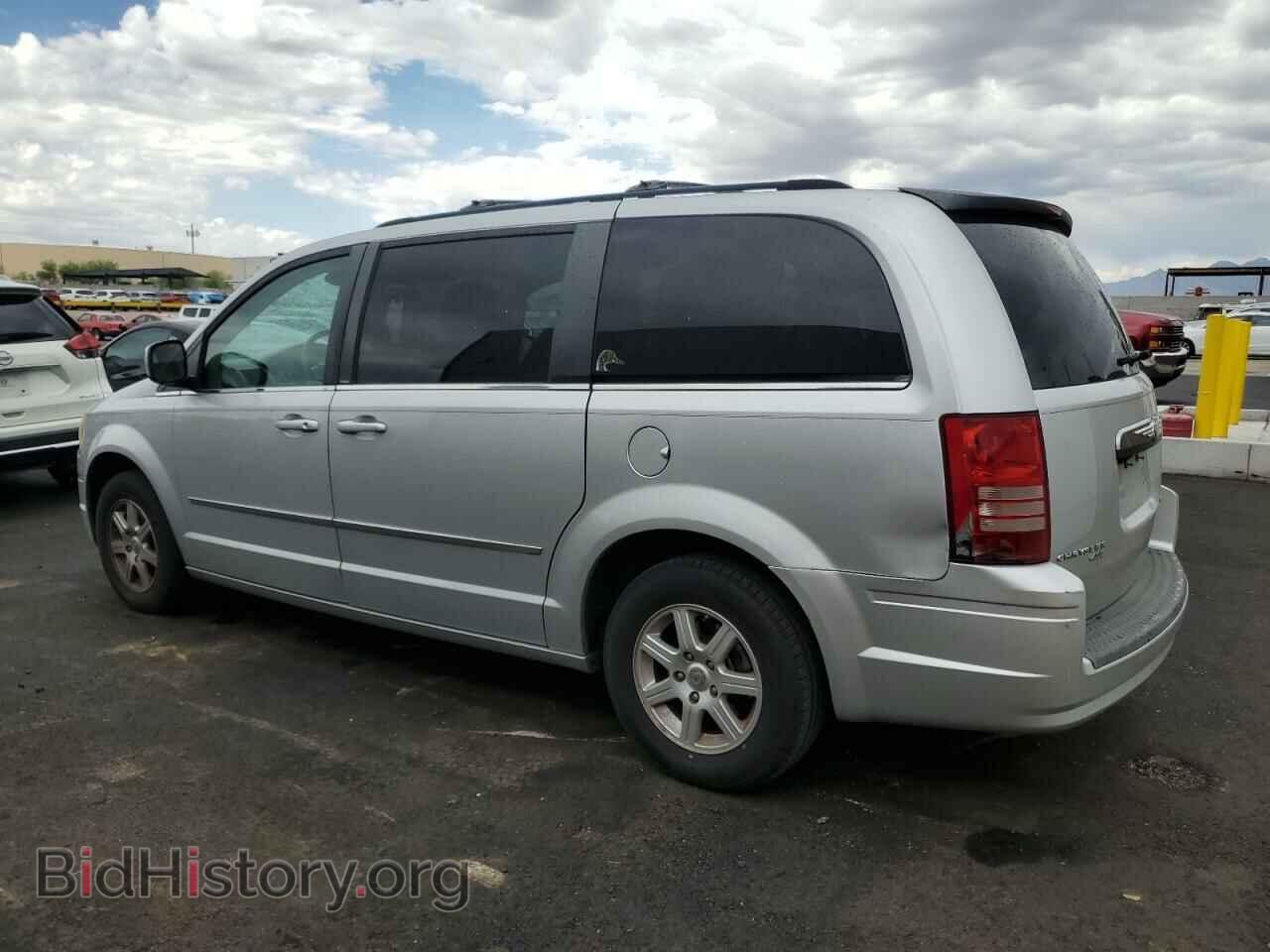 2010 CHRYSLER MINIVAN - VIN: 2A4RR5DX8AR345540 - Фото 2