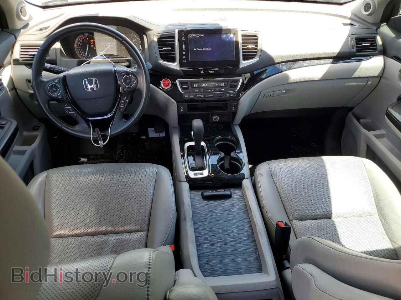 2017 HONDA RIDGELINE - VIN: 5FPYK3F70HB004461 - Photo 8