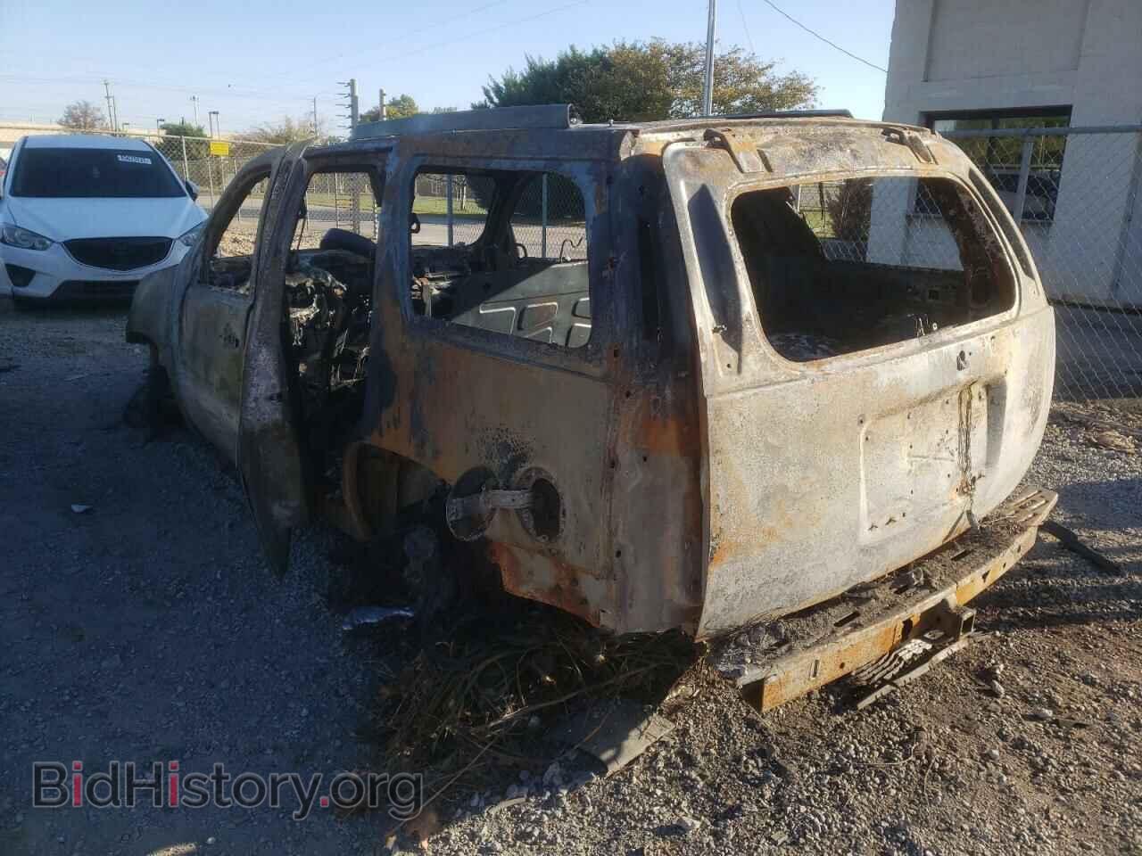 2010 GMC YUKON - VIN: 1GKUCEEF7AR151938 - Фото 3