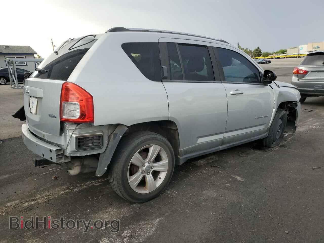 2011 JEEP COMPASS - VIN: 1J4NT1FB8BD272104 - Фото 3