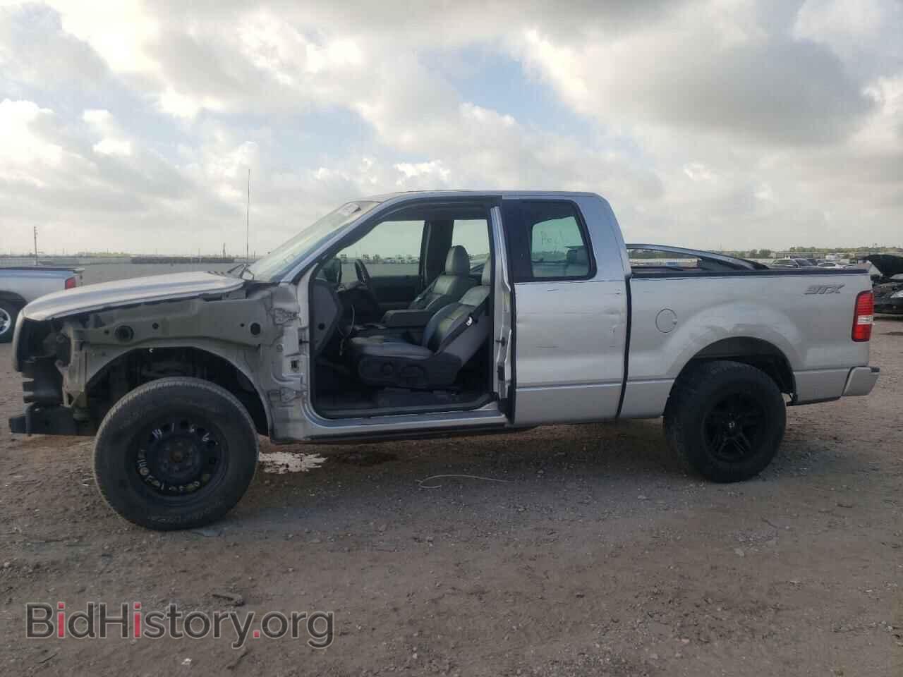 Photo 1FTRX12WX8FB55948 - FORD All Models 2008