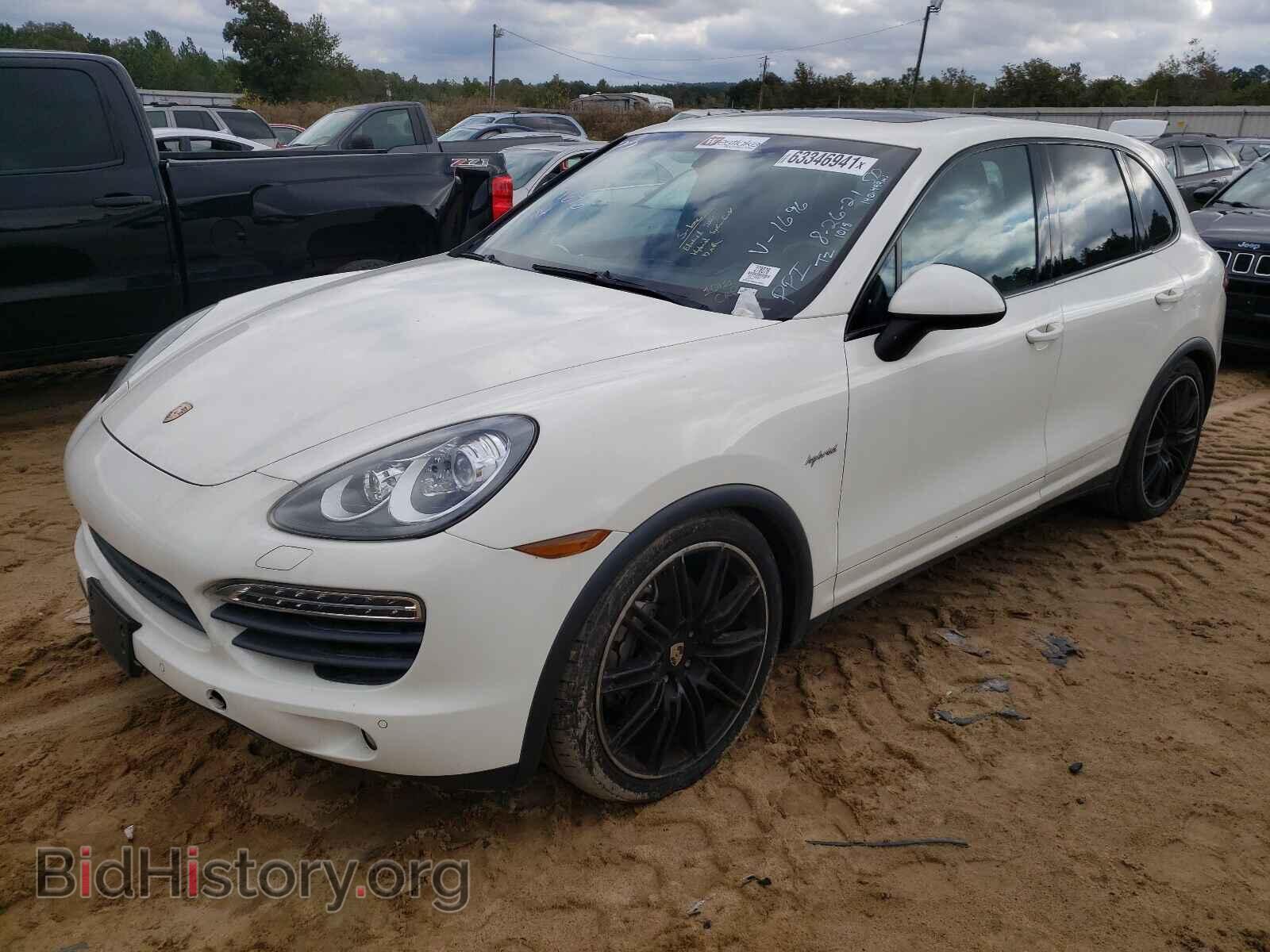 2011 PORSCHE CAYENNE - VIN: WP1AE2A28BLA91696 - Фото 2