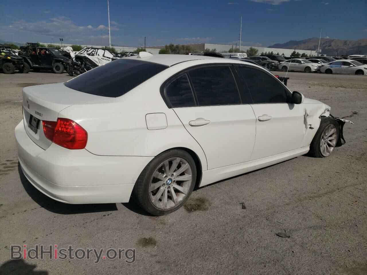 2011 BMW 3 SERIES - VIN: WBAPH5C55BF093929 - Фото 3