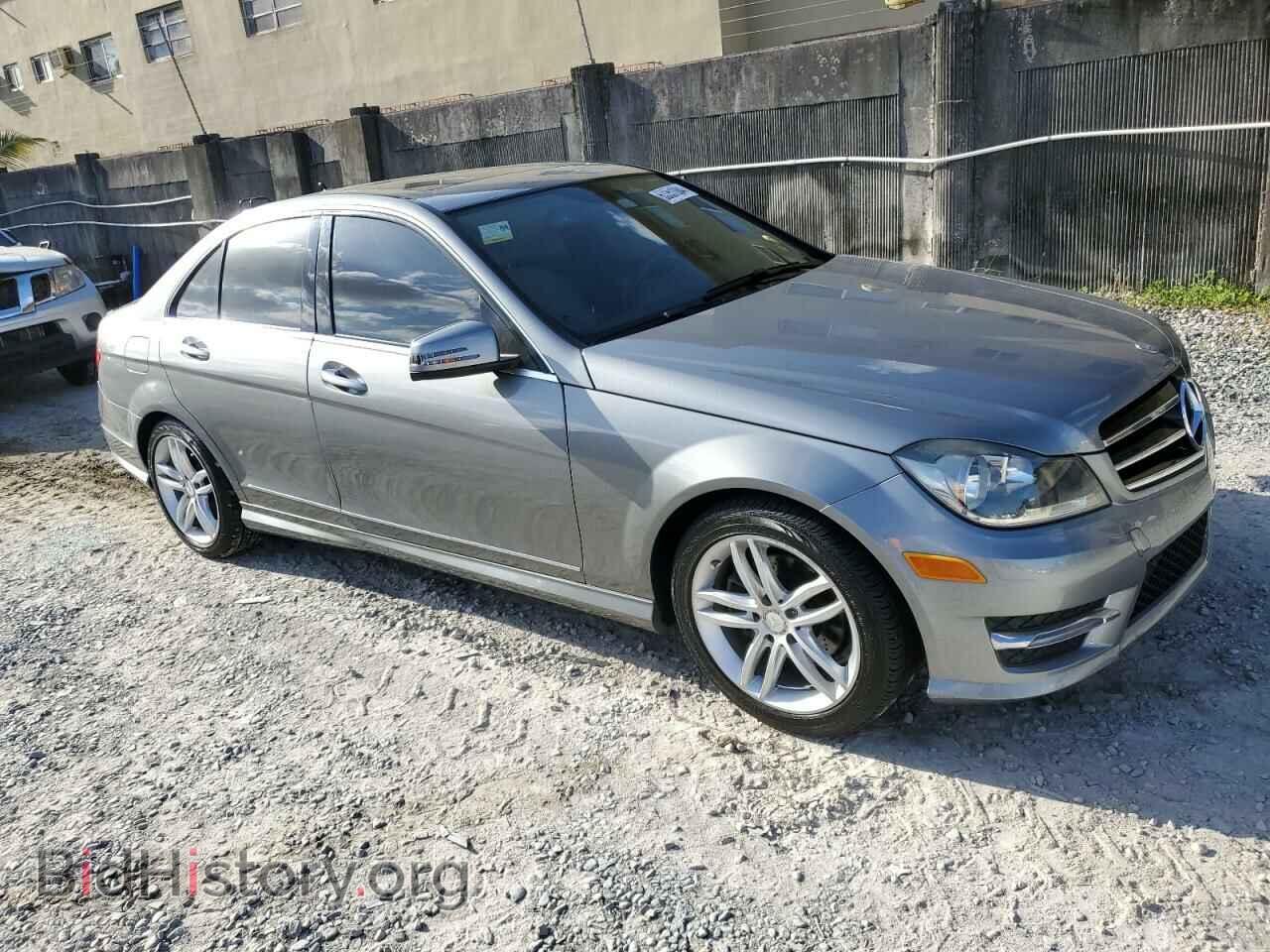 2014 MERCEDES-BENZ C-CLASS - VIN: WDDGF4HB1EA935917 - Фото 4