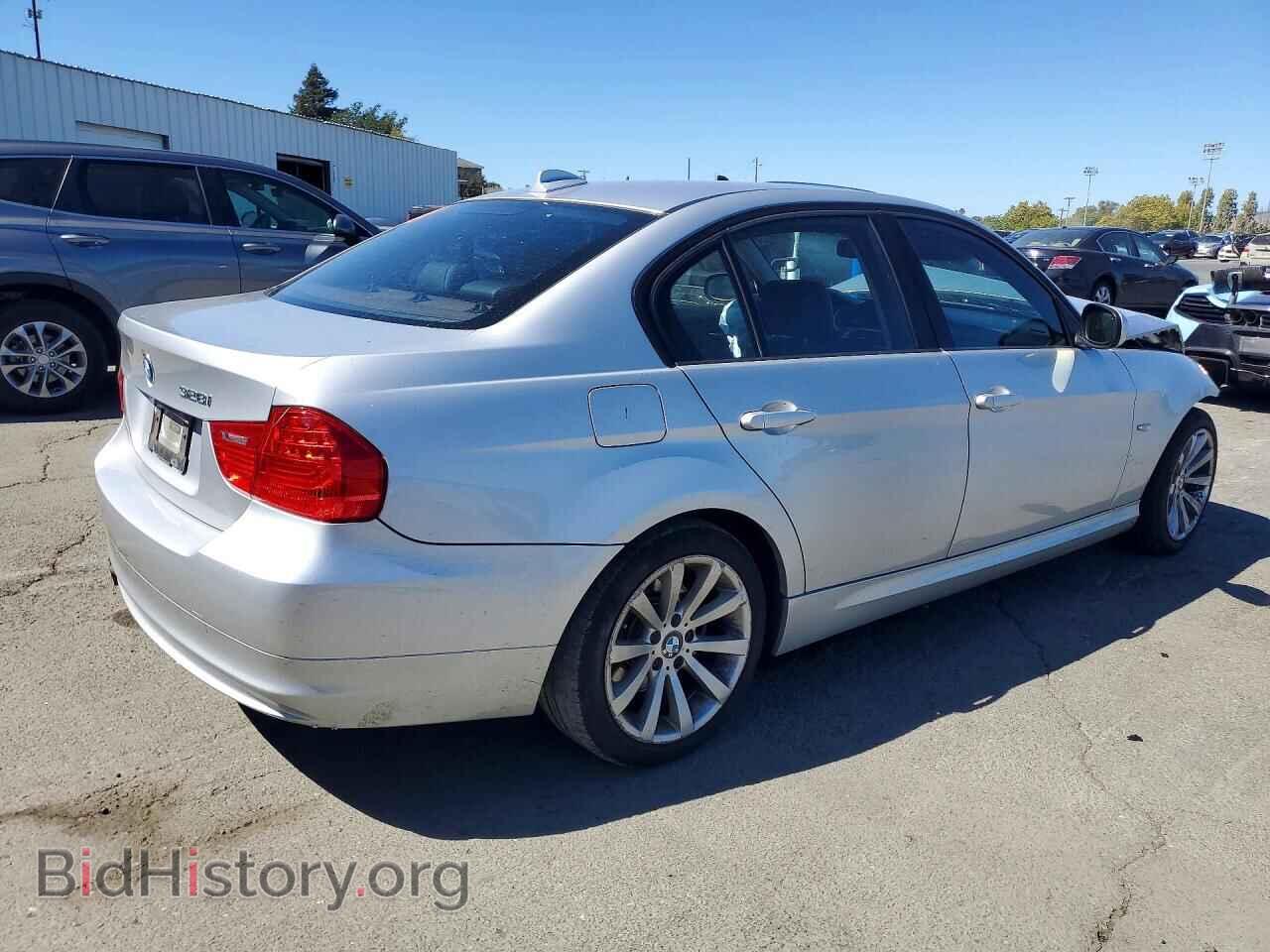 2011 BMW 3 SERIES - VIN: WBAPH5C57BF093365 - Photo 3