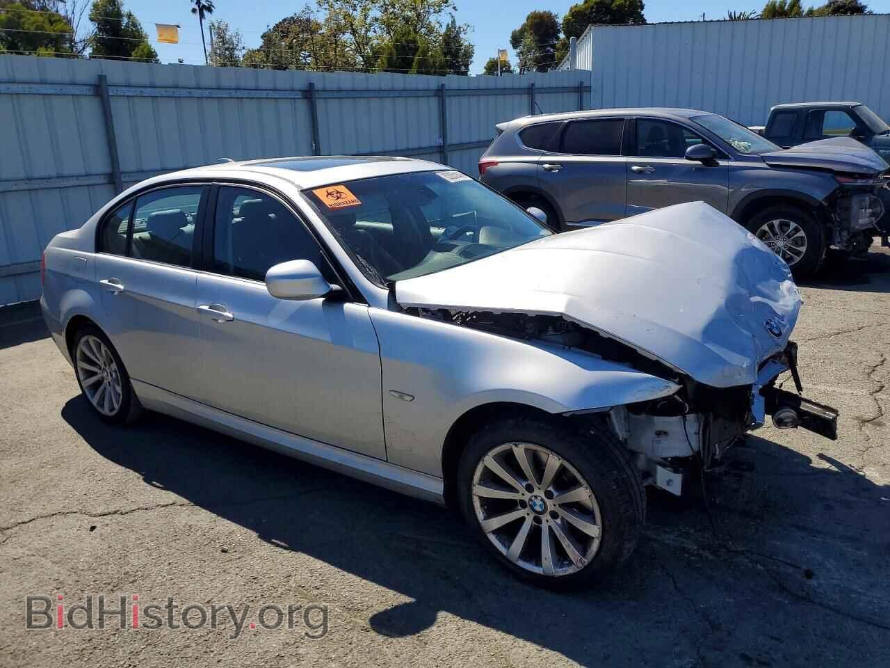 2011 BMW 3 SERIES - VIN: WBAPH5C57BF093365 - Photo 4