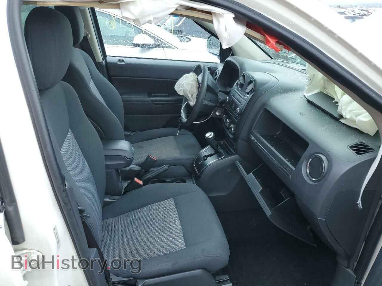 2010 JEEP COMPASS - VIN: 1J4NF4FB4AD593287 - Photo 5